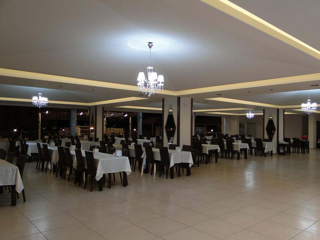 Gumus Hotel Arsuz Exterior foto