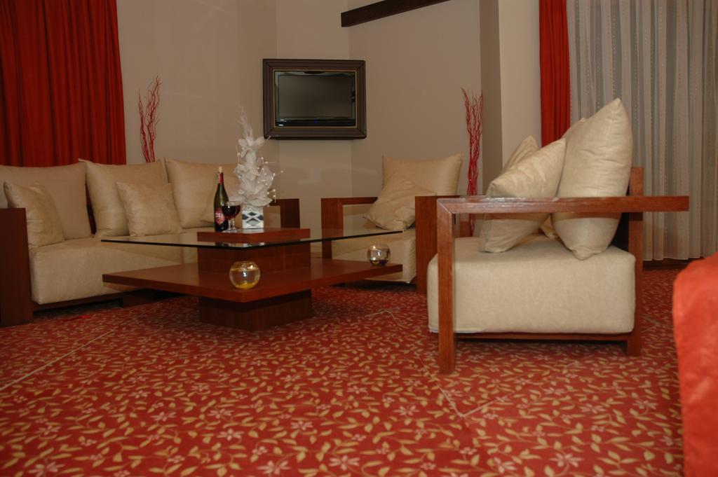 Gumus Hotel Arsuz Exterior foto